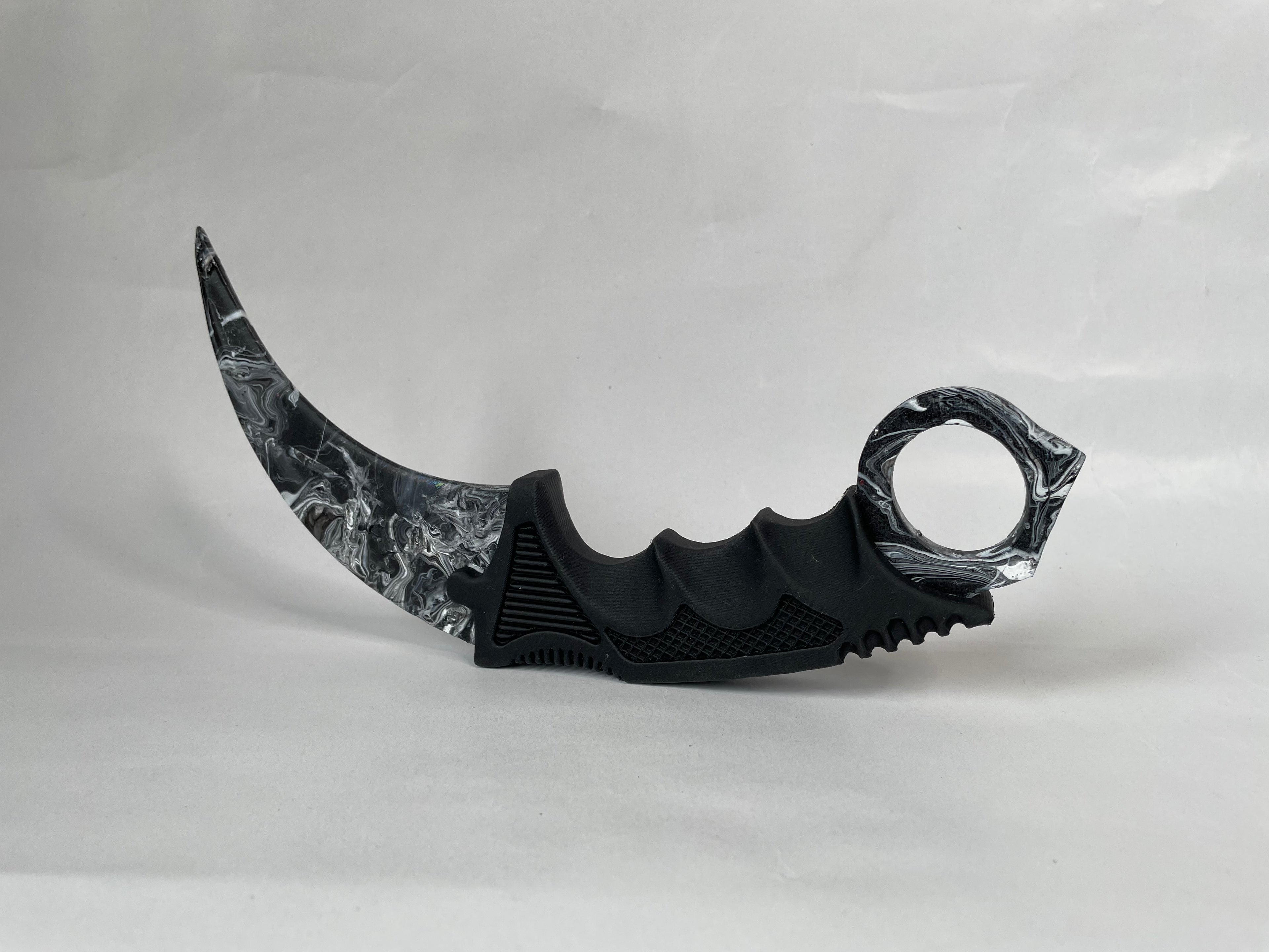 Dekorativ Marmorert Karambit #05