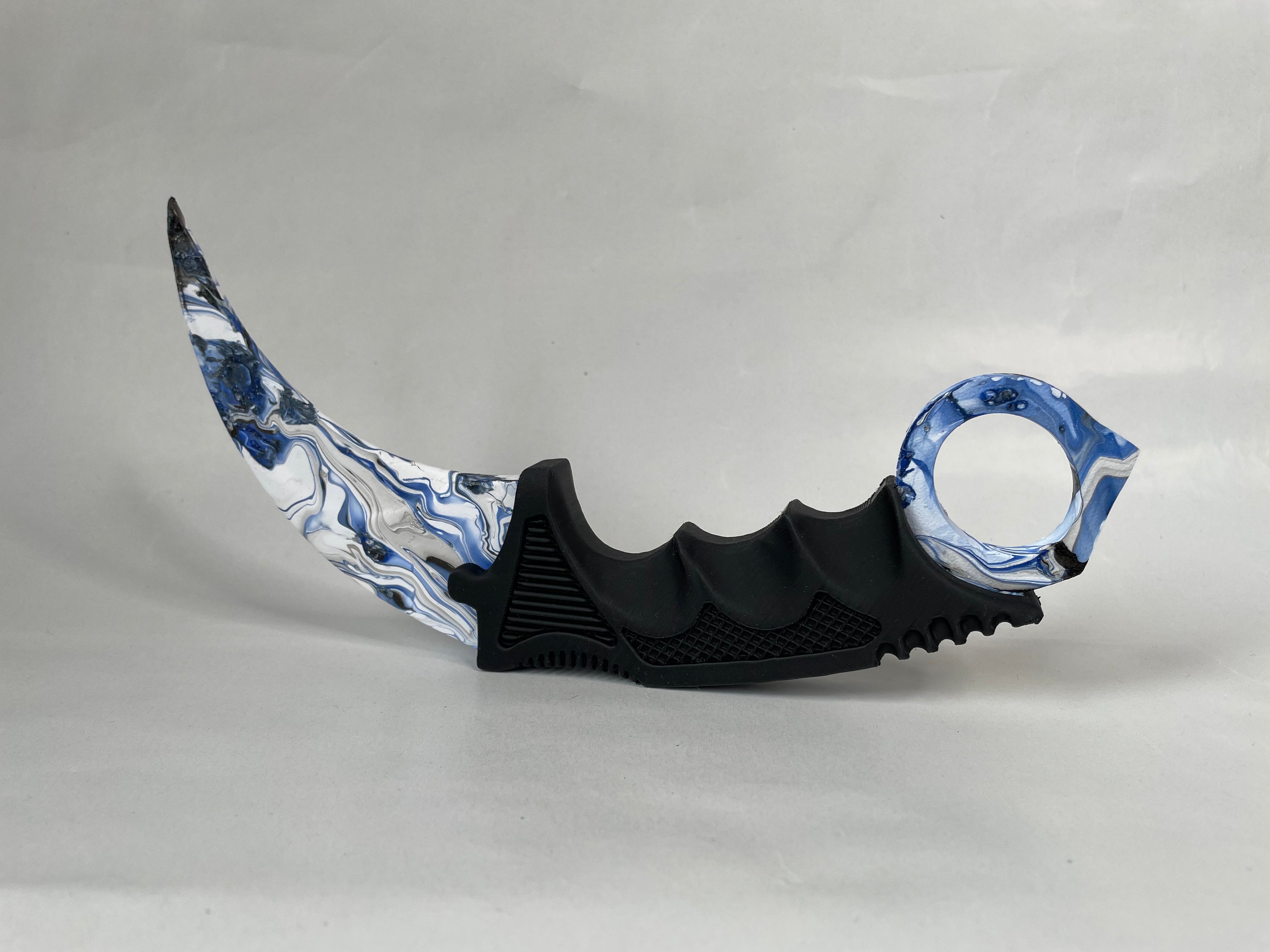 Dekorativ Marmorert Karambit #07