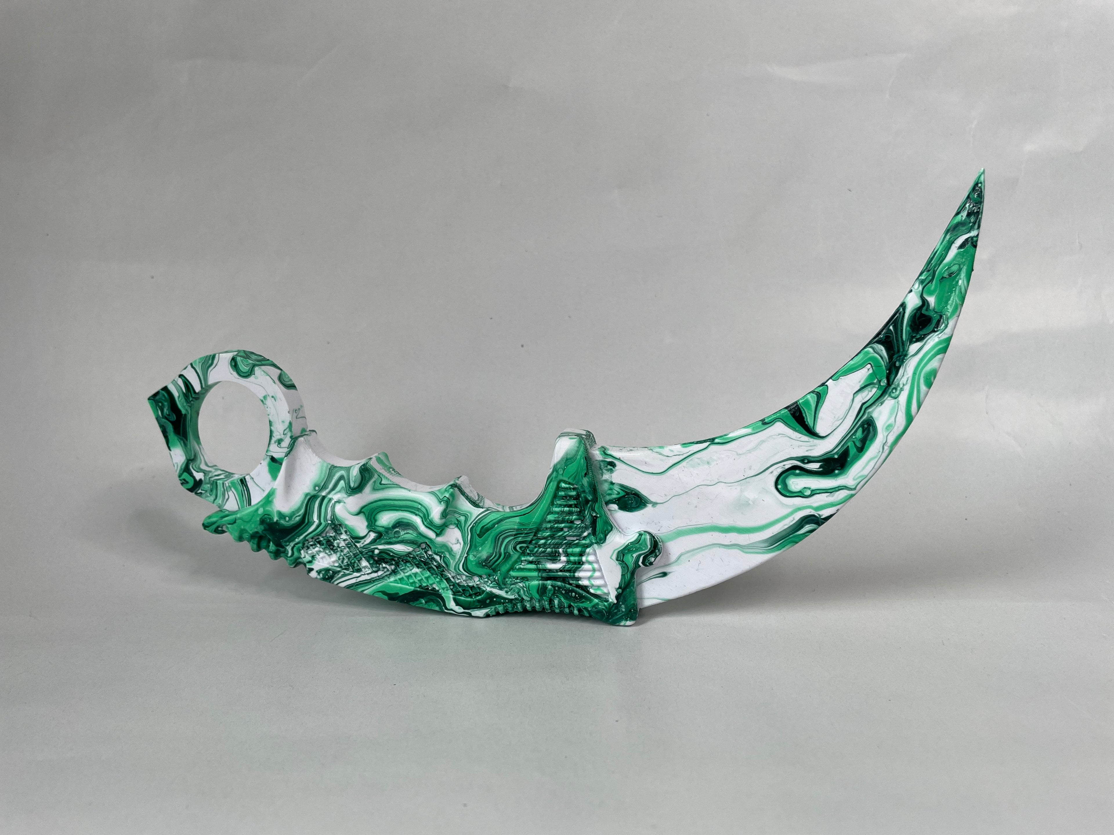 Dekorativ Marmorert Karambit #02